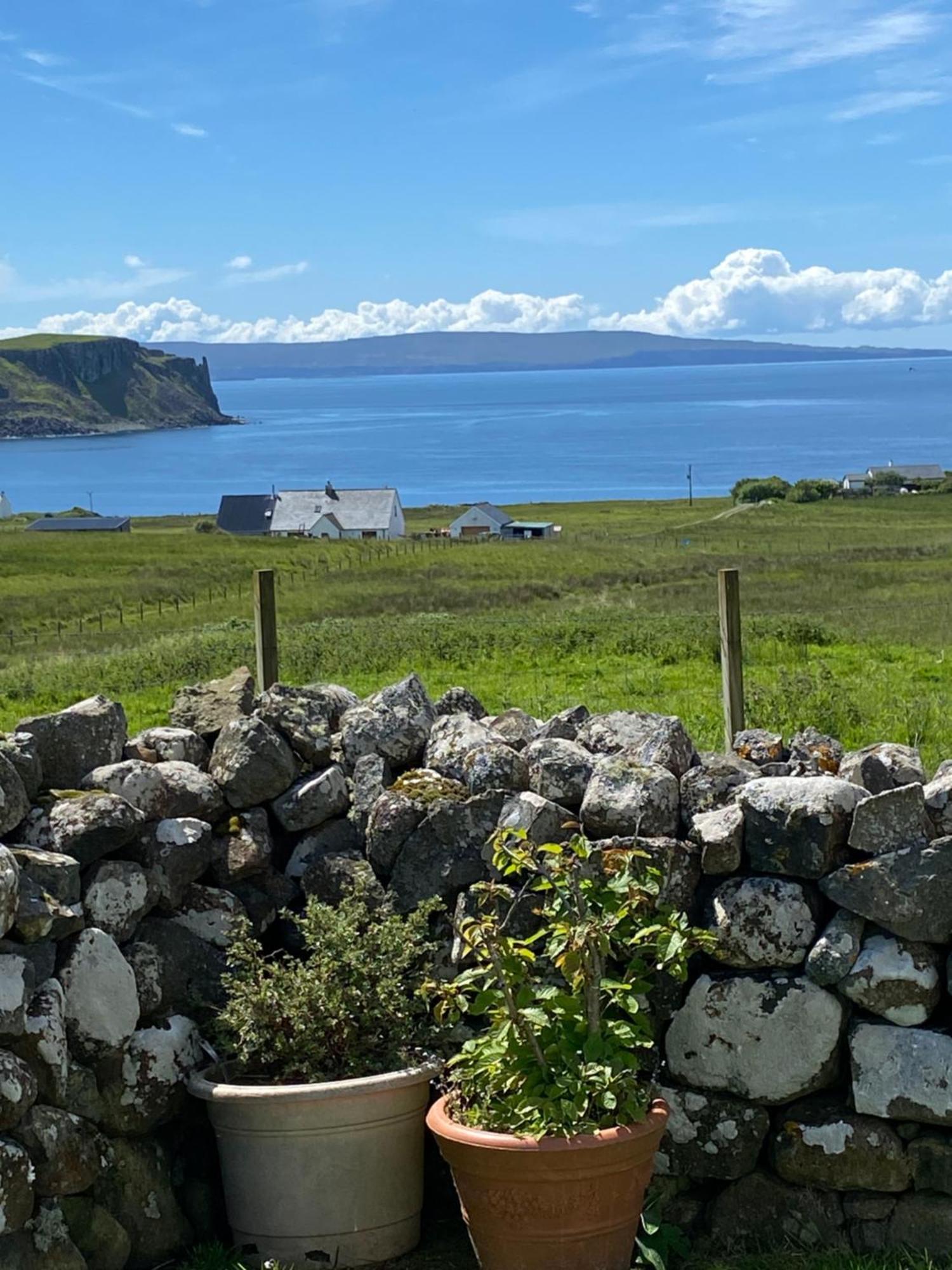 Cnoc Ruaraidh Cottage Kilmuir  Eksteriør bilde